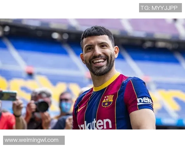 女足球明星生活瞬间高清呈现展现运动之美与青春活力的精彩时刻