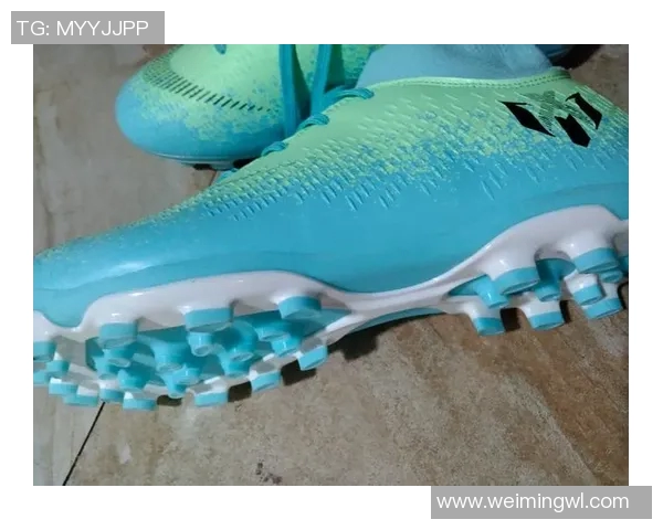 揭秘足球明星的鞋码秘密他们的脚究竟有多大